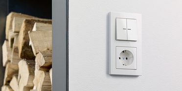 JUNG KNX Taster F 10 bei ElektroService Rauh GmbH in Ossig